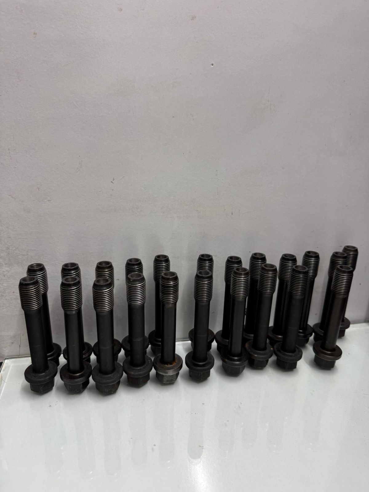 1615186 / 16.15.186 Connecting rod Bolts Cr bolts
